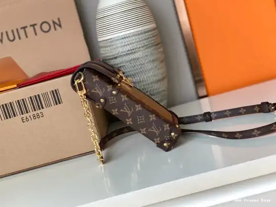 AAA Replica Ru VERTICAL POCHETTE LOUIS TRUNK VUITTON 0613